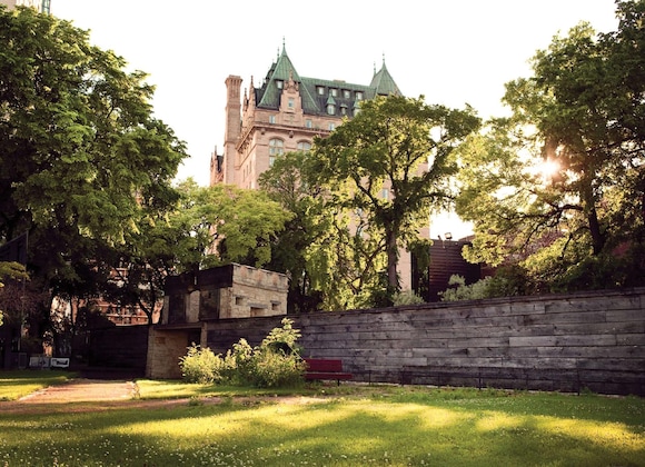 Gallery - The Fort Garry Hotel Spa & Conference Centre