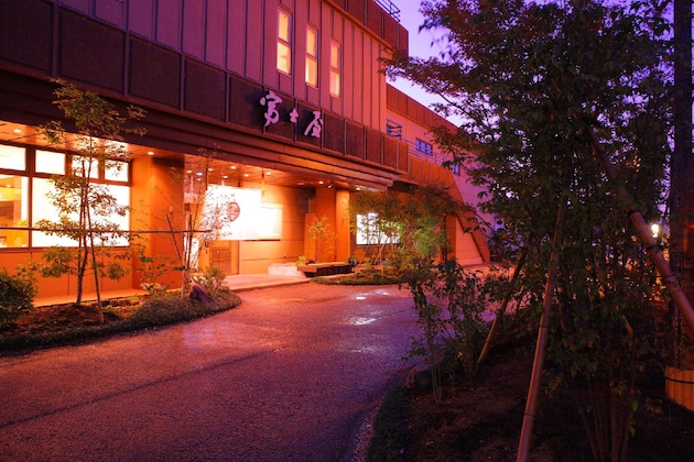Gallery - Yamashiro Onsen Onsen Meisoclub Fujiya