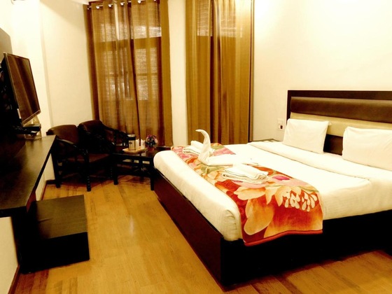 Gallery - Oyo 8670 Hotel Usha Palace