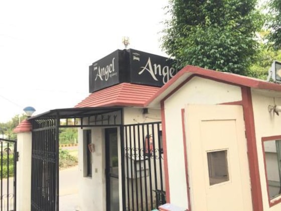 Gallery - Angel Residency