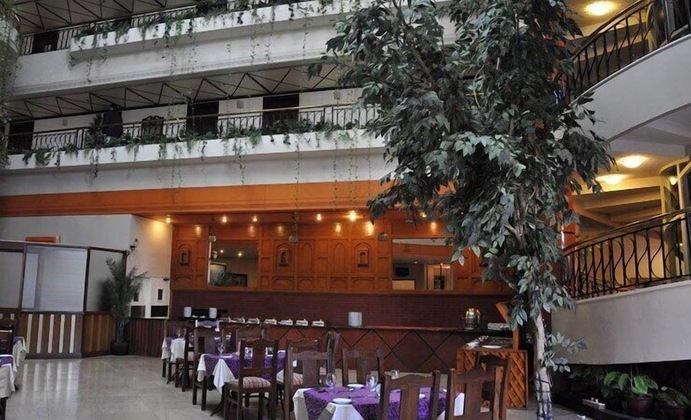Gallery - Carlton Hotel Karachi