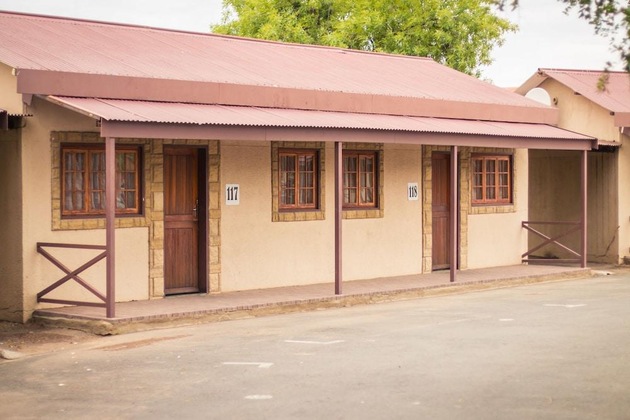 Gallery - Horseshoe Inn