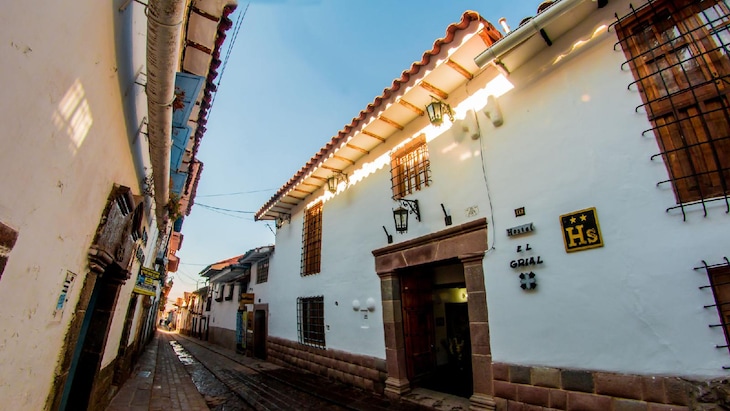 Gallery - Hostal El Grial