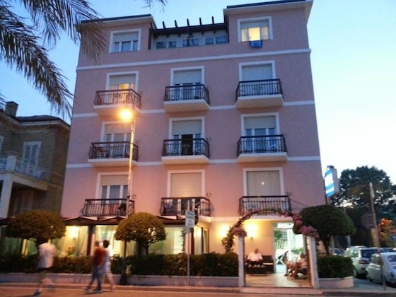 Gallery - Hotel Rosa Meublè