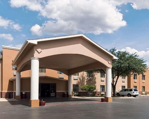 Gallery - Quality Suites Midland
