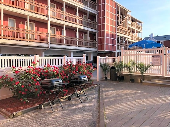 Gallery - Surf Club Oceanfront Hotel