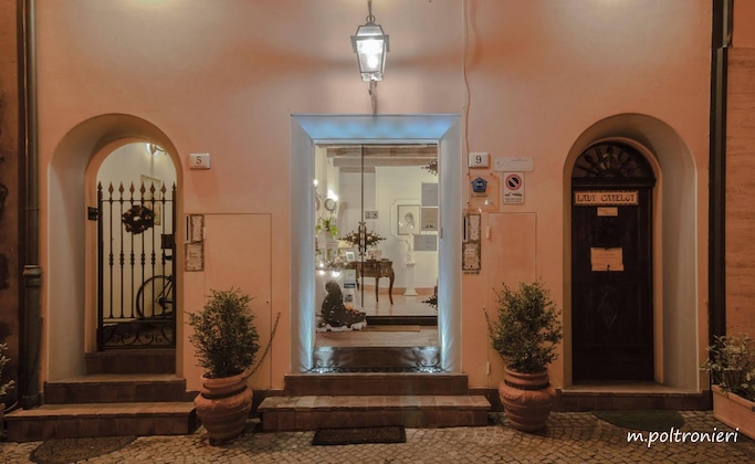 Gallery - Mondo Antico Alloggio In Città B&B