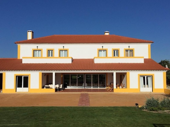 Gallery - Casa Do Alfaro