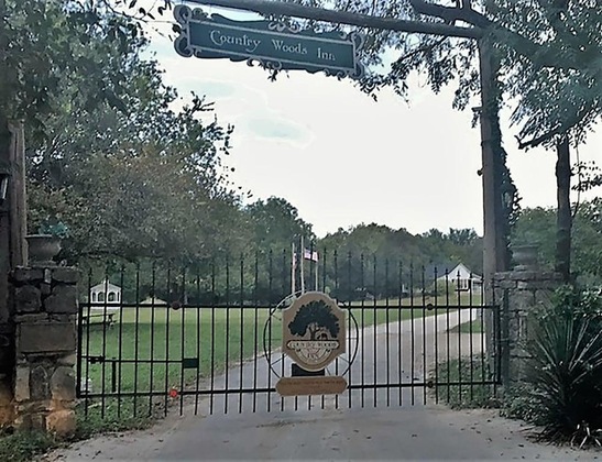 Gallery - Country Woods Inn