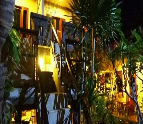 Gallery - Jamess Bungalow