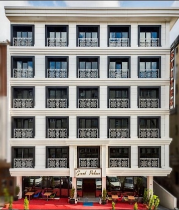 Gallery - Grand Palace Hotel