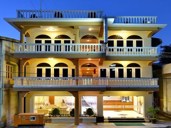 Gallery - Innwa Motel