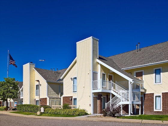 Gallery - Sonesta Es Suites Cleveland Airport