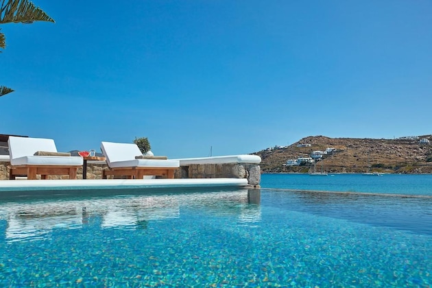 Gallery - Mykonos Waves Beach House & Suites