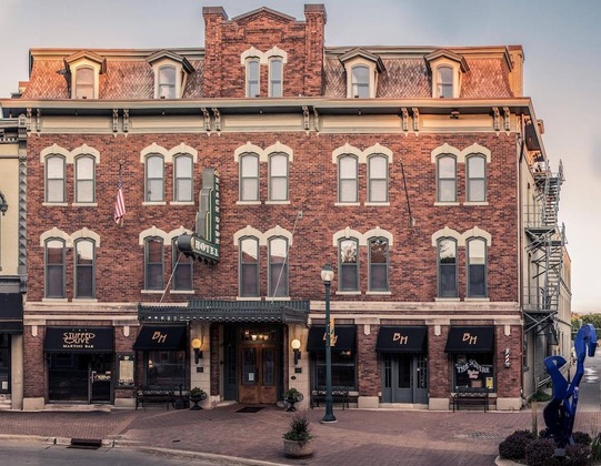 Gallery - The Black Hawk Hotel