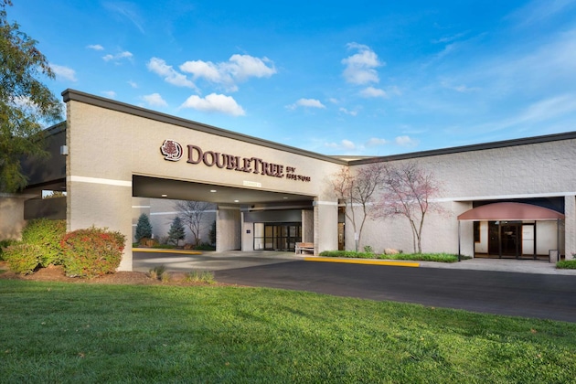 Gallery - Doubletree By Hilton Hotel Lawrence