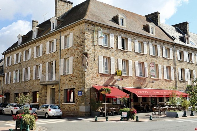 Gallery - Hotel De La Place