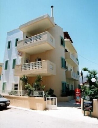 Gallery - Albatross Studios & Apartments