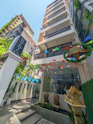 Gallery - Home Chic Hotel