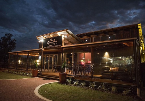 Gallery - The Rocks Motel
