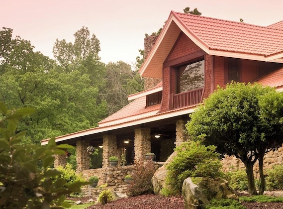 Gallery - Hilltop Manor Bed And Breakfast