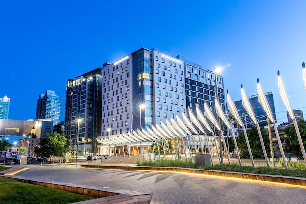 Gallery - Hilton Garden Inn Calgary Downtown