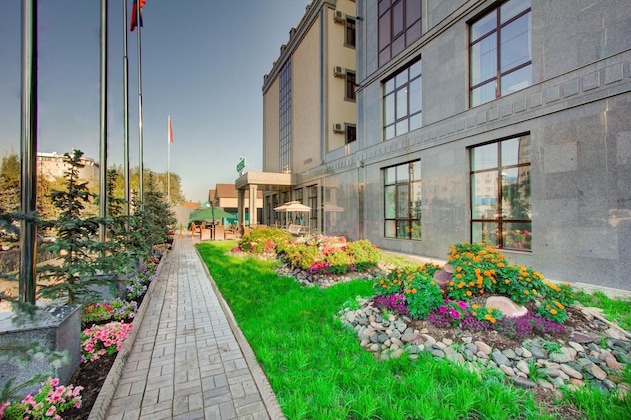 Gallery - Garden Hotel
