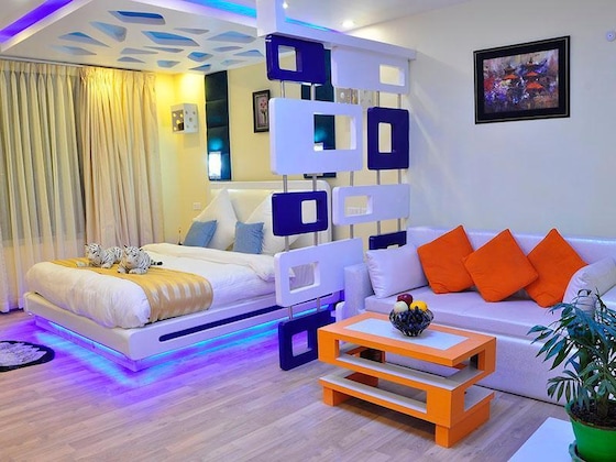 Gallery - Royal Penguin Boutique Hotel & Spa