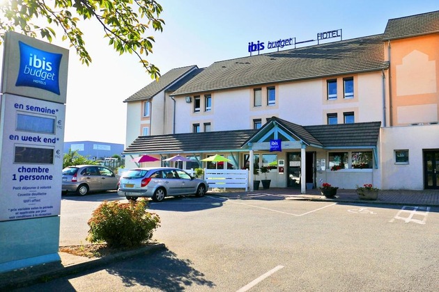 Gallery - Ibis Budget Laval