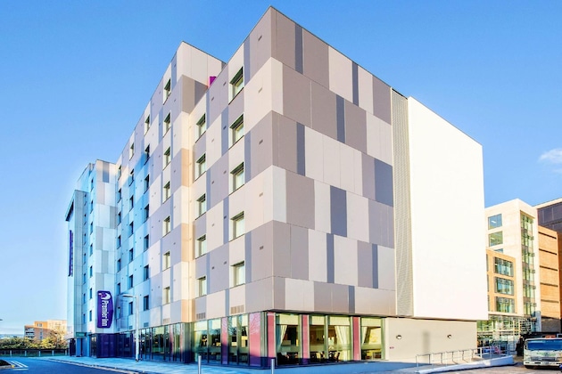 Gallery - Premier Inn Maidenhead Town Centre