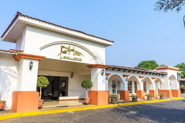 Gallery - Farallones Hotel