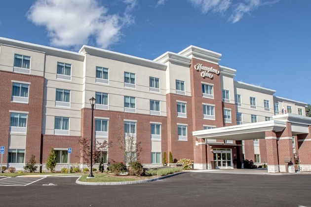 Gallery - Hampton Inn Amesbury