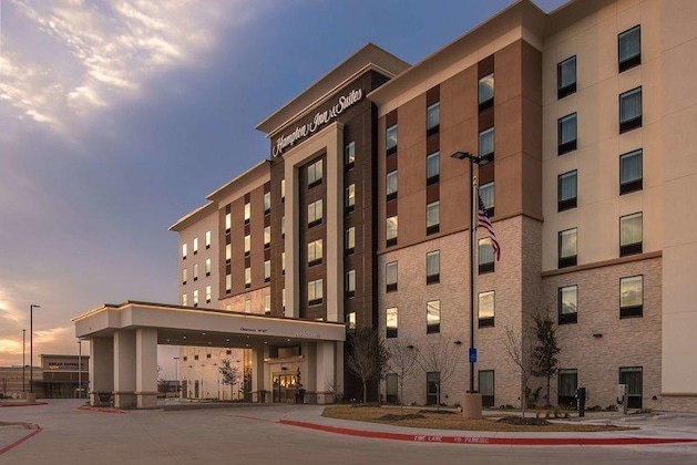 Gallery - Hampton Inn & Suites Dallas The Colony