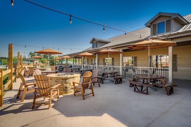 Gallery - Holiday Inn Club Vacations Piney Shores Resort At Lake Conroe By Ihg