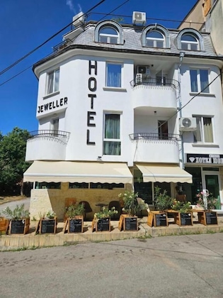 Gallery - Hotel Jeweller