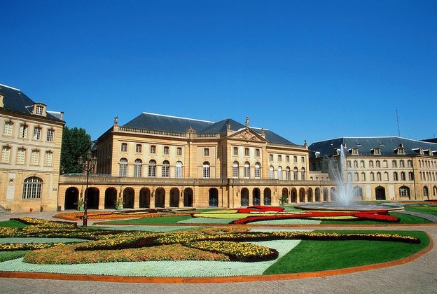 Gallery - Hotelf1 Metz Centre Devant Les Ponts