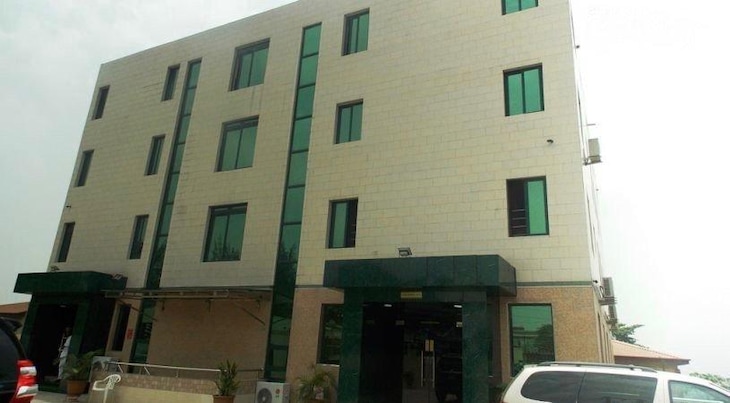 Gallery - De Meros Hotel and Suites