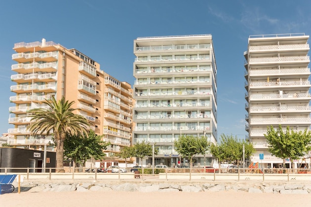 Gallery - Pierre & Vacances Blanes Playa