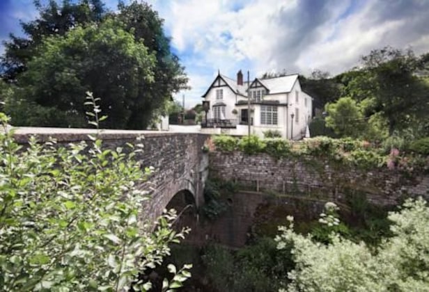 Gallery - Newbridge On Usk