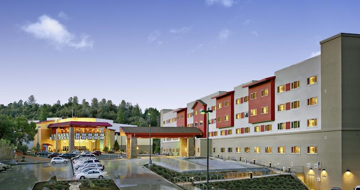 Gallery - The Hotel At Black Oak Casino Resort