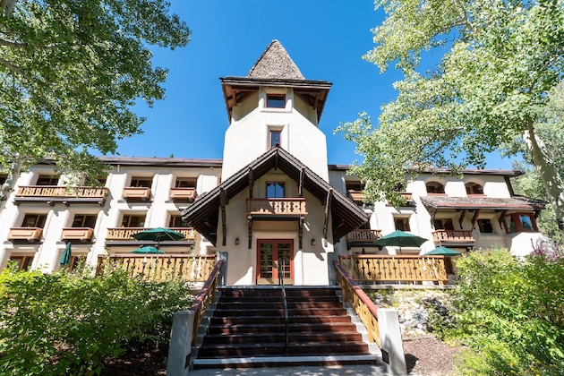 Gallery - Olympic Village Inn