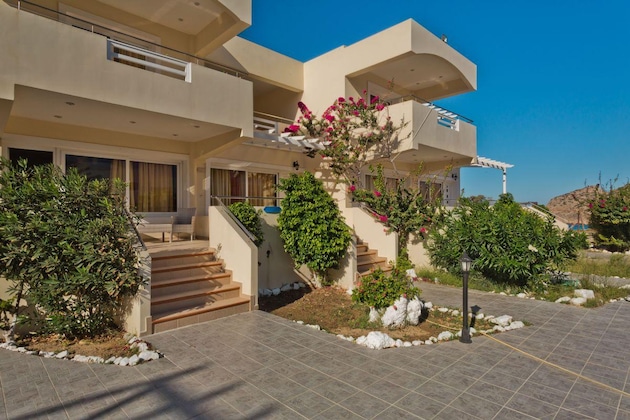 Gallery - Royal Beach Hotel
