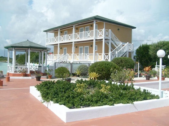 Gallery - The Pointe Resort & Marina