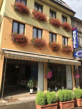 Gallery - Heartland City Hotel