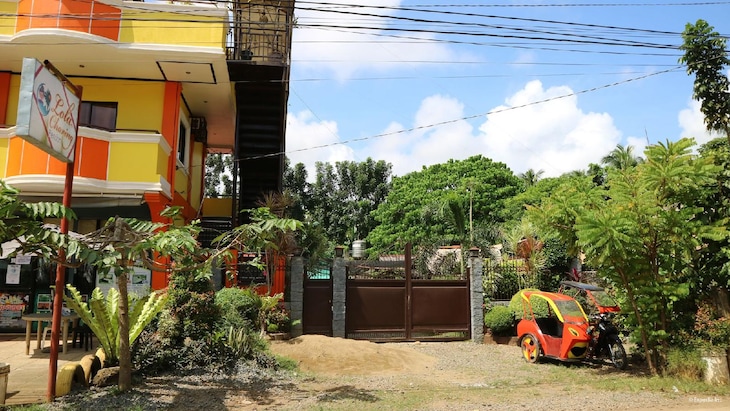 Gallery - Lola Charing Pension