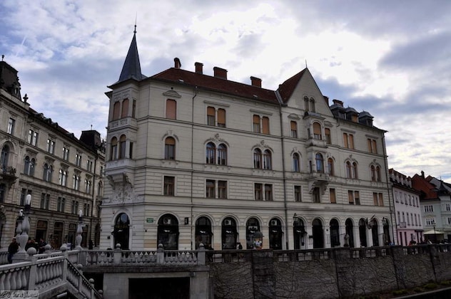 Gallery - AB Ljubljana Prince Filip Apartment