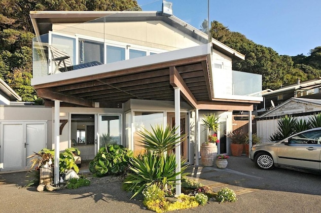Gallery - Kapiti Waves Beach Retreat