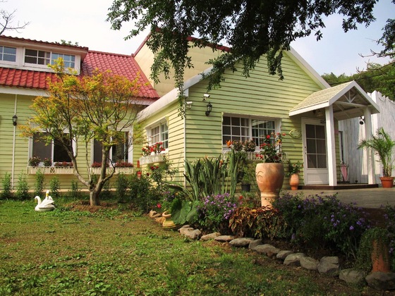Gallery - Prado Hill Holiday