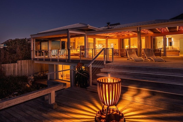 Gallery - Villa 4 Bedrooms 4 Bathrooms in Pringle Bay, Pringle Bay