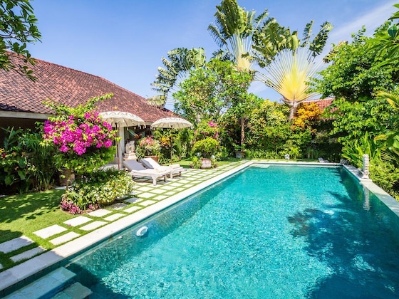 Gallery - Villa 4 Bedrooms 4 Bathrooms, North Kuta